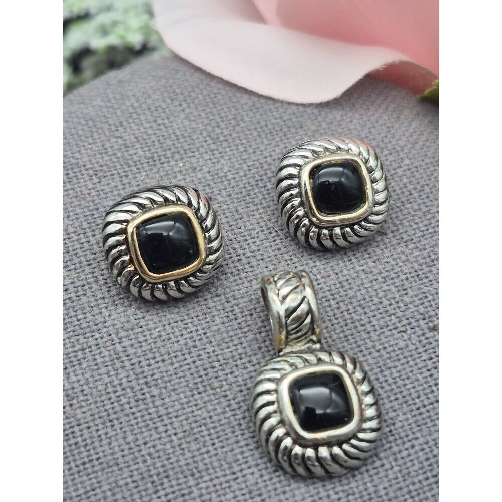 Silver Tone & Black Stud Earrings and Matching Pendant Set Textured Dainty